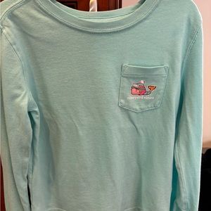 Vineyard Vines girl youth, XS holiday shirt from 2022. Work once by daughter.